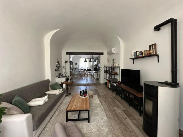 Appartamento in vendita di 94 m² in Via dei Mercati, 6