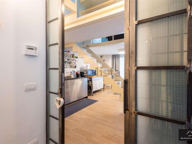 Appartamento in vendita di 94 m² in Via dei Pellegrini, 6