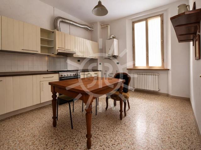 Appartamento in vendita di 94 m² in Via del Borgo di San Pietro