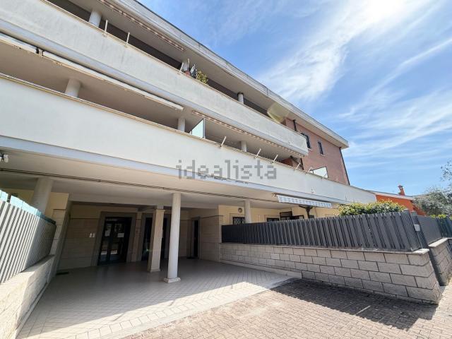 Appartamento in vendita di 94 m² in Via del Fosso Centroni