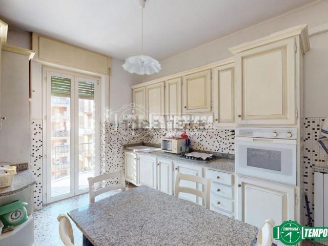 Appartamento in vendita di 94 m² in Via del Sempione, 3