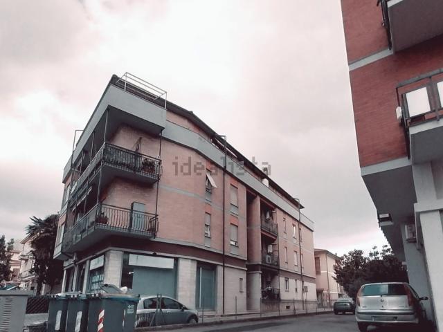 Appartamento in vendita di 94 m² in Via del Rivo, 57