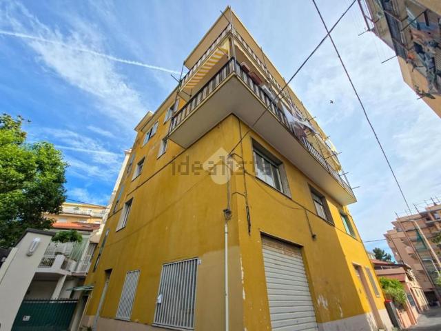 Appartamento in vendita di 94 m² in Via dell&apos Asilo, 16