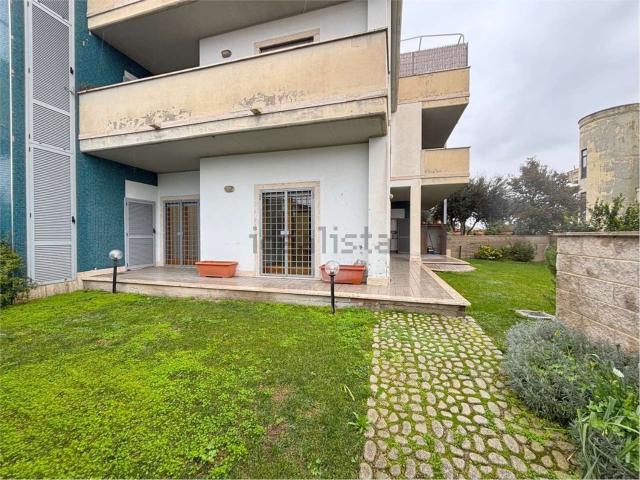 Appartamento in vendita di 94 m² in Via della Corona Australe