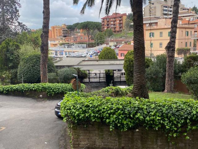 Appartamento in vendita di 94 m² in Via della Pisana, 193