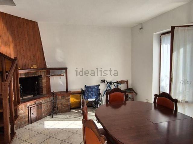 Appartamento in vendita di 94 m² in Via di Montagna, 4