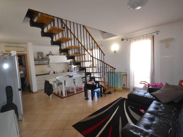 Appartamento in vendita di 94 m² in Via F