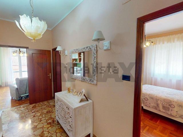 Appartamento in vendita di 94 m² in Via Fratelli Gazzo, 26
