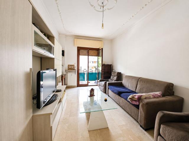 Appartamento in vendita di 94 m² in Via Francesco Pastonchi