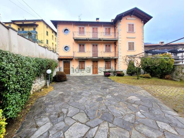 Appartamento in vendita di 94 m² in Via G. Testori