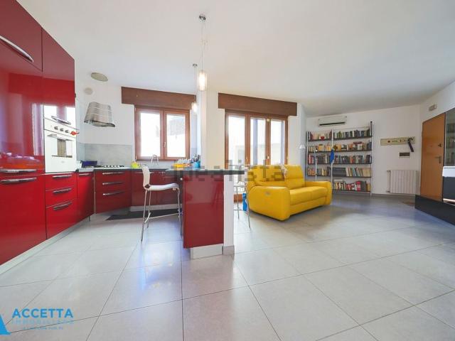 Appartamento in vendita di 94 m² in Via Giuseppe Speziale, 2