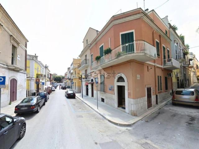 Appartamento in vendita di 94 m² in Via Guglielmo Oberdan, 25
