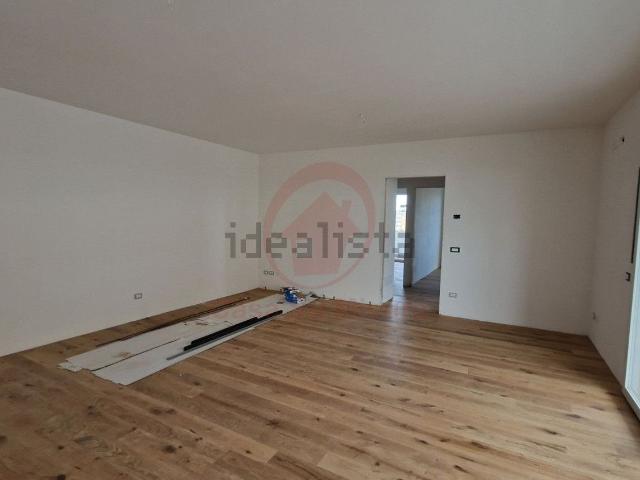 Appartamento in vendita di 94 m² in Via Guglielmo Marconi