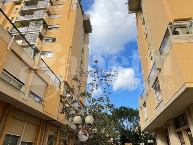 Appartamento in vendita di 94 m² in Via Imperatore Federico, 70