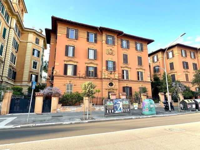 Appartamento in vendita di 94 m² in Via La Spezia, 47