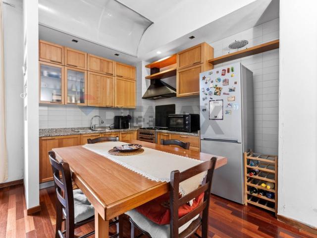 Appartamento in vendita di 94 m² in Via Laurana, 2