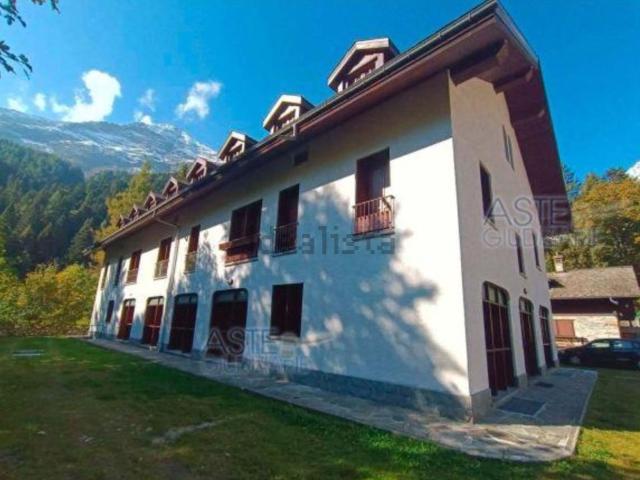 Appartamento in vendita di 94 m² in Via Ludovico Jacchetti