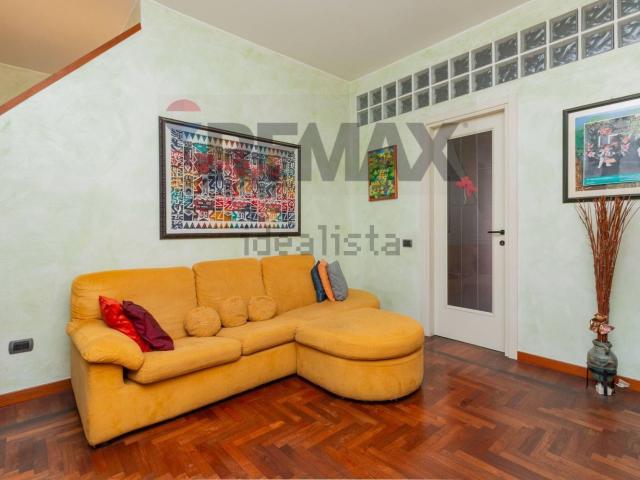 Appartamento in vendita di 94 m² in Via M. Buonarroti, 9