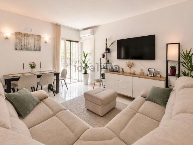 Appartamento in vendita di 94 m² in Via Napoli, 17
