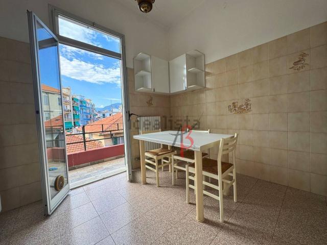 Appartamento in vendita di 94 m² in Via Paolo Boselli, 19