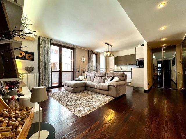 Appartamento in vendita di 94 m² in Via Papa Giovanni XXIII, 16
