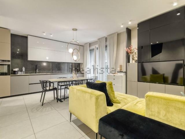 Appartamento in vendita di 94 m² in Via Parisio, 34