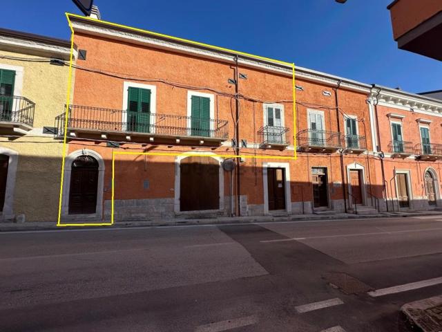 Appartamento in vendita di 94 m² in Via Roma, 11