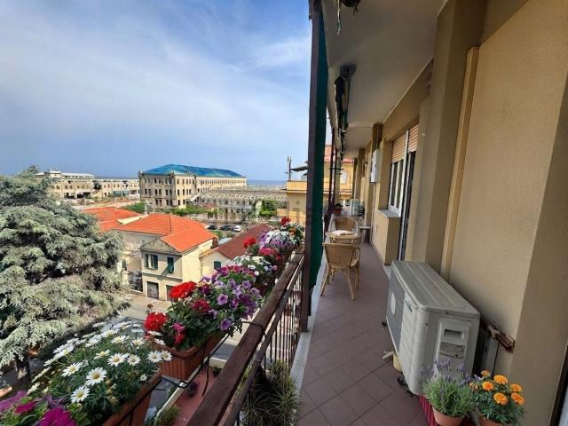 Appartamento in vendita di 94 m² in Via Suor Maria Giuseppa Rossello
