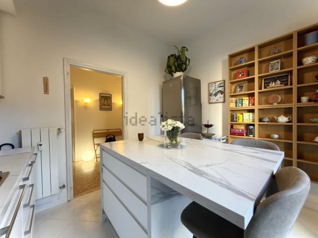 Appartamento in vendita di 94 m² in Viale Alcide de Gasperi, 2