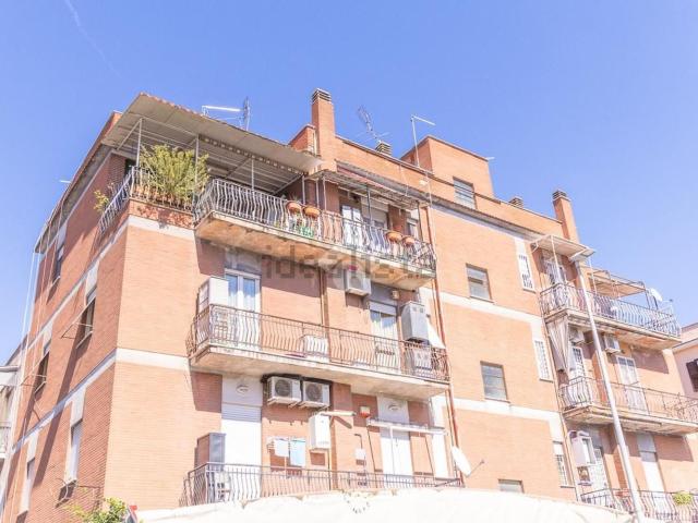 Appartamento in vendita di 94 m² in Viale Alessandrino, 233