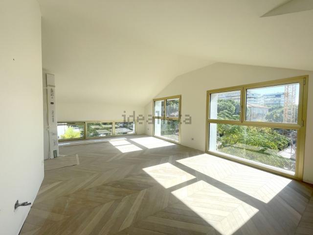 Appartamento in vendita di 94 m² in Viale Antonio Gramsci