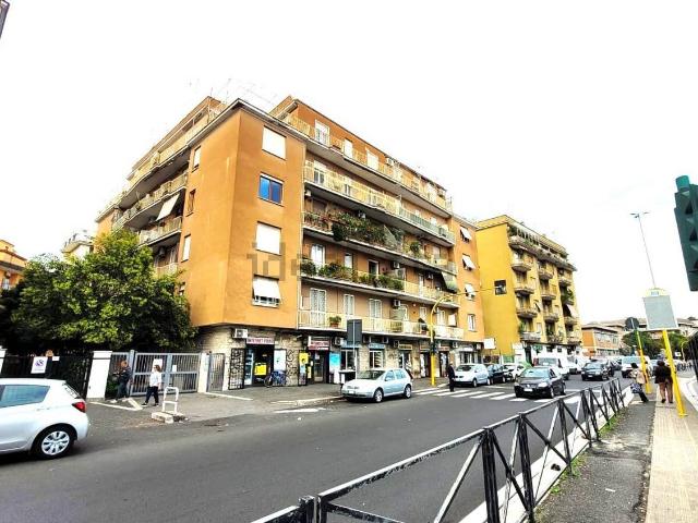 Appartamento in vendita di 95 m² in Circonvallazione Cornelia, 129