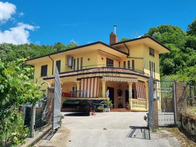 Appartamento in vendita di 95 m² in Contrada Iantosca, 6