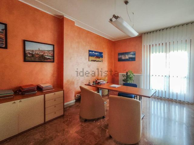 Appartamento in vendita di 95 m² in Corso Martiri della Libertà, 59