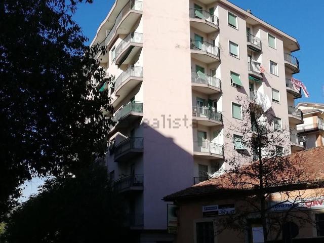 Appartamento in vendita di 95 m² in Corso Martiri della Libertà, 35