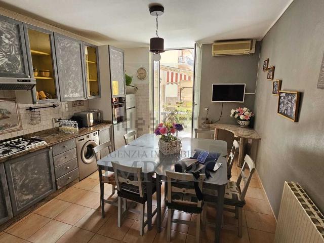 Appartamento in vendita di 95 m² in Corso Genova