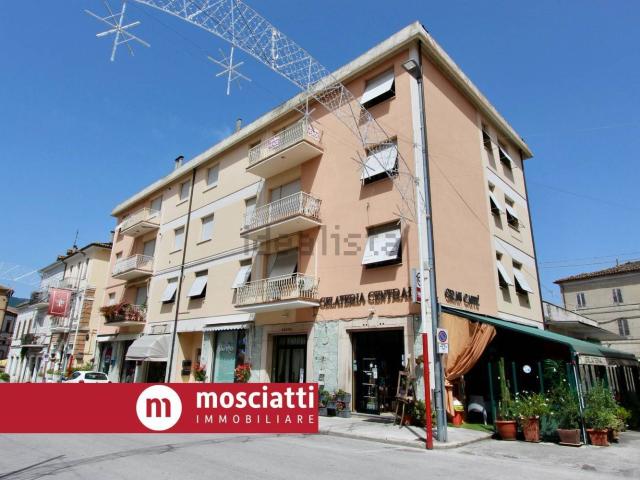 Appartamento in vendita di 95 m² in Corso Italia, 19