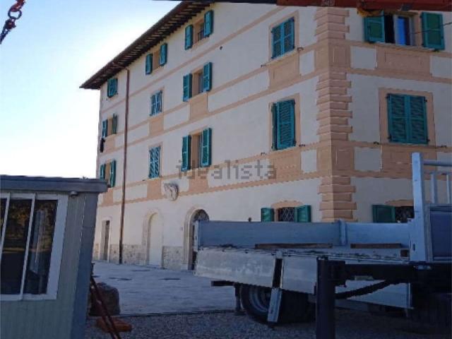 Appartamento in vendita di 95 m² in Frazione Cavignano, 204