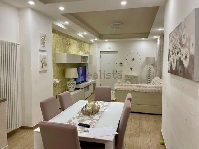 Appartamento in vendita di 95 m² in Piazza del Mercato