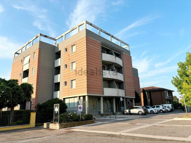 Appartamento in vendita di 95 m² in Piazza Enrico Berlinguer