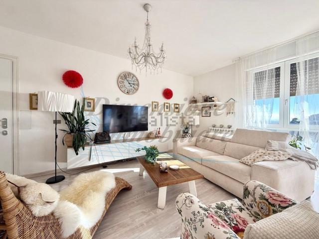 Appartamento in vendita di 95 m² in Piazza Giosuè Carducci