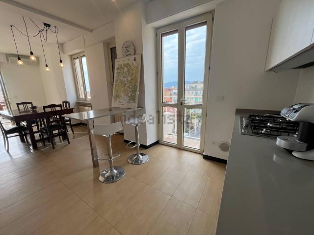 Appartamento in vendita di 95 m² in Piazza Sant&apos Ambrogio, 12