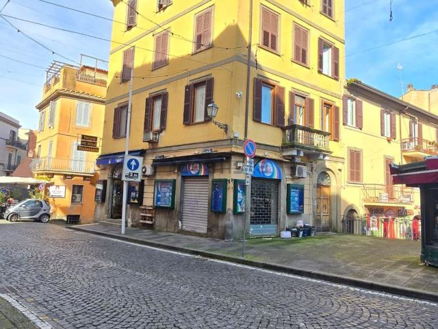 Appartamento in vendita di 95 m² in Piazza San Barnaba, 18