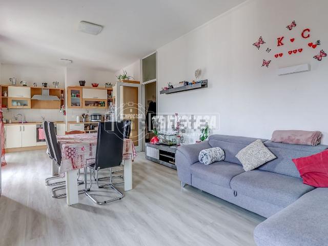 Appartamento in vendita di 95 m² in Piazzale Guglielmo Marconi, 31