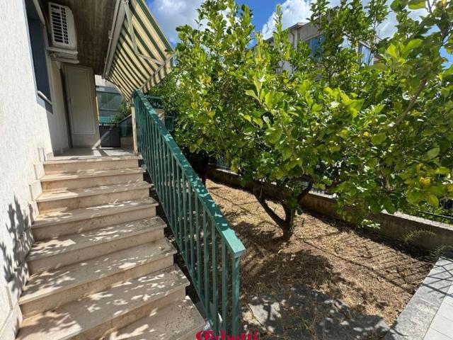 Appartamento in vendita di 95 m² in Strada Istonia, 28