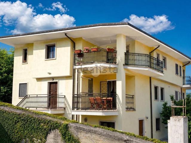 Appartamento in vendita di 95 m² in Strada Statale 5bis, 7