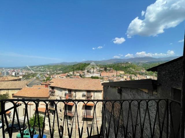 Appartamento in vendita di 95 m² in Salita Motta, 18