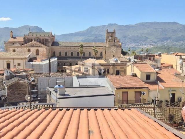 Appartamento in vendita di 95 m² in Salita Sant&apos Antonino, 7