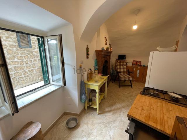 Appartamento in vendita di 95 m² in Vicolo dell&apos Archetto, 74