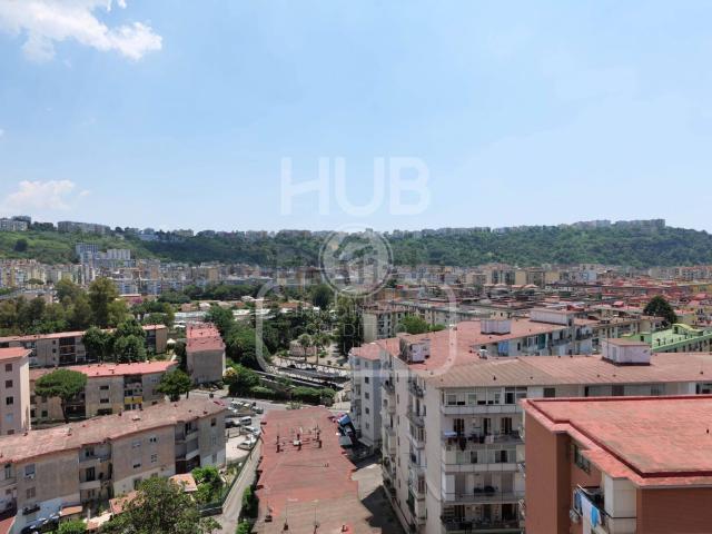 Appartamento in vendita di 95 m² in Via Terracina, 354